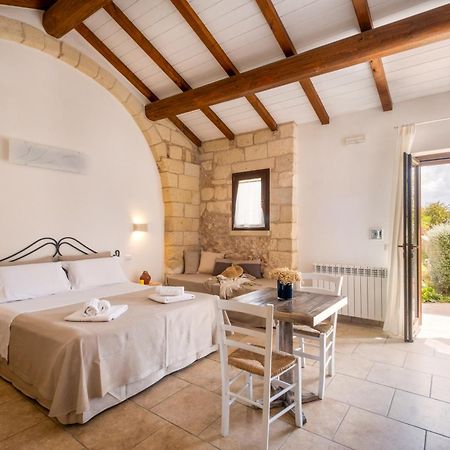 Agriturismo Masseria Costarella Borgagne Eksteriør billede