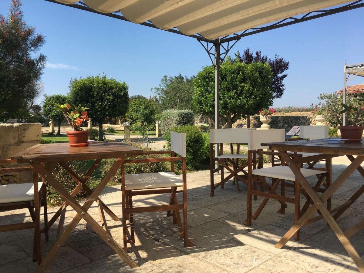 Agriturismo Masseria Costarella Borgagne Eksteriør billede