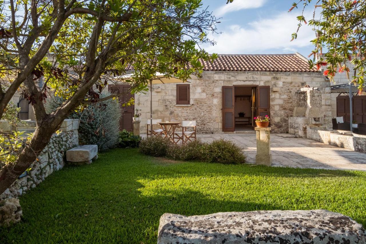 Agriturismo Masseria Costarella Borgagne Eksteriør billede
