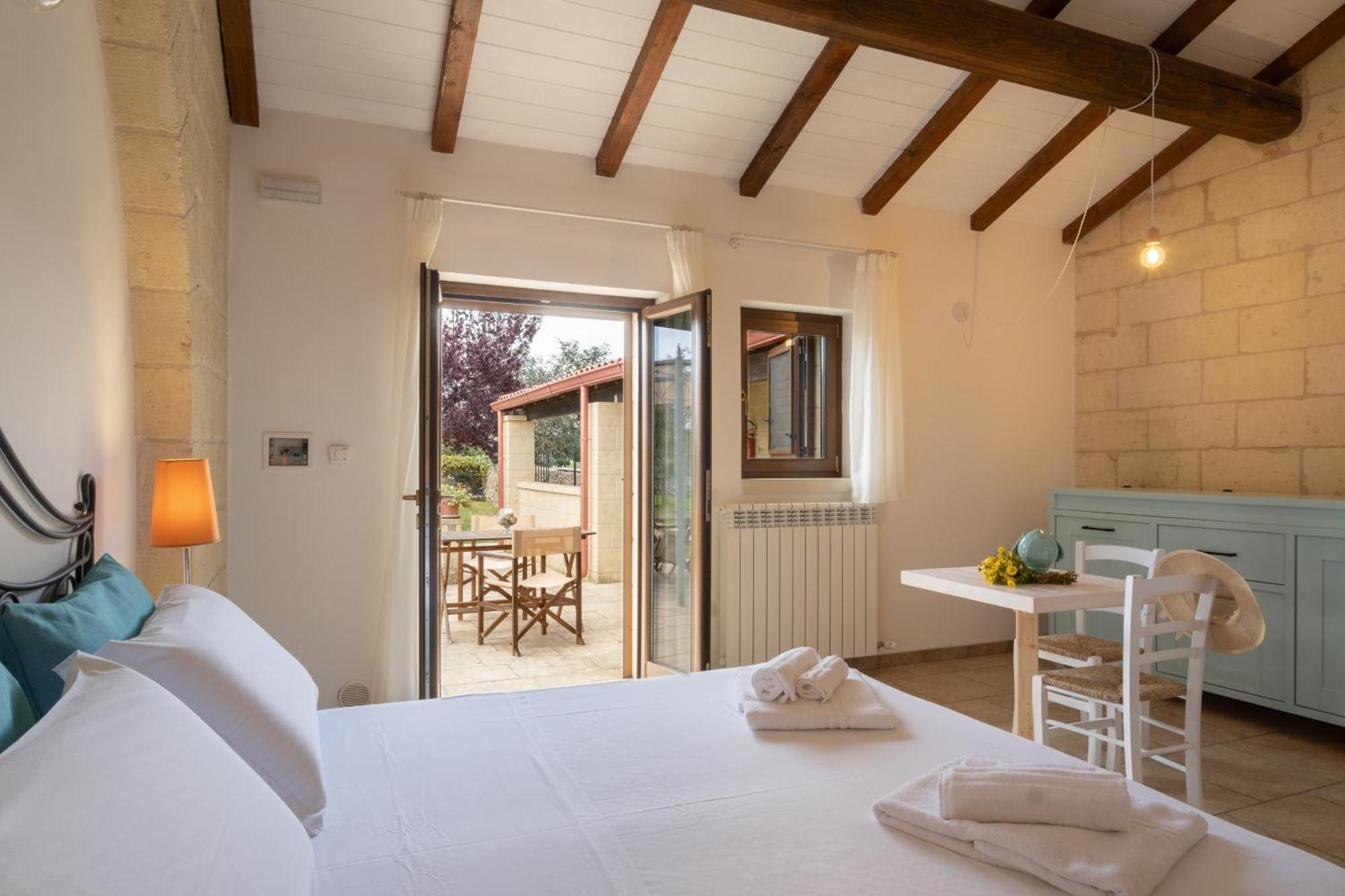 Agriturismo Masseria Costarella Borgagne Eksteriør billede