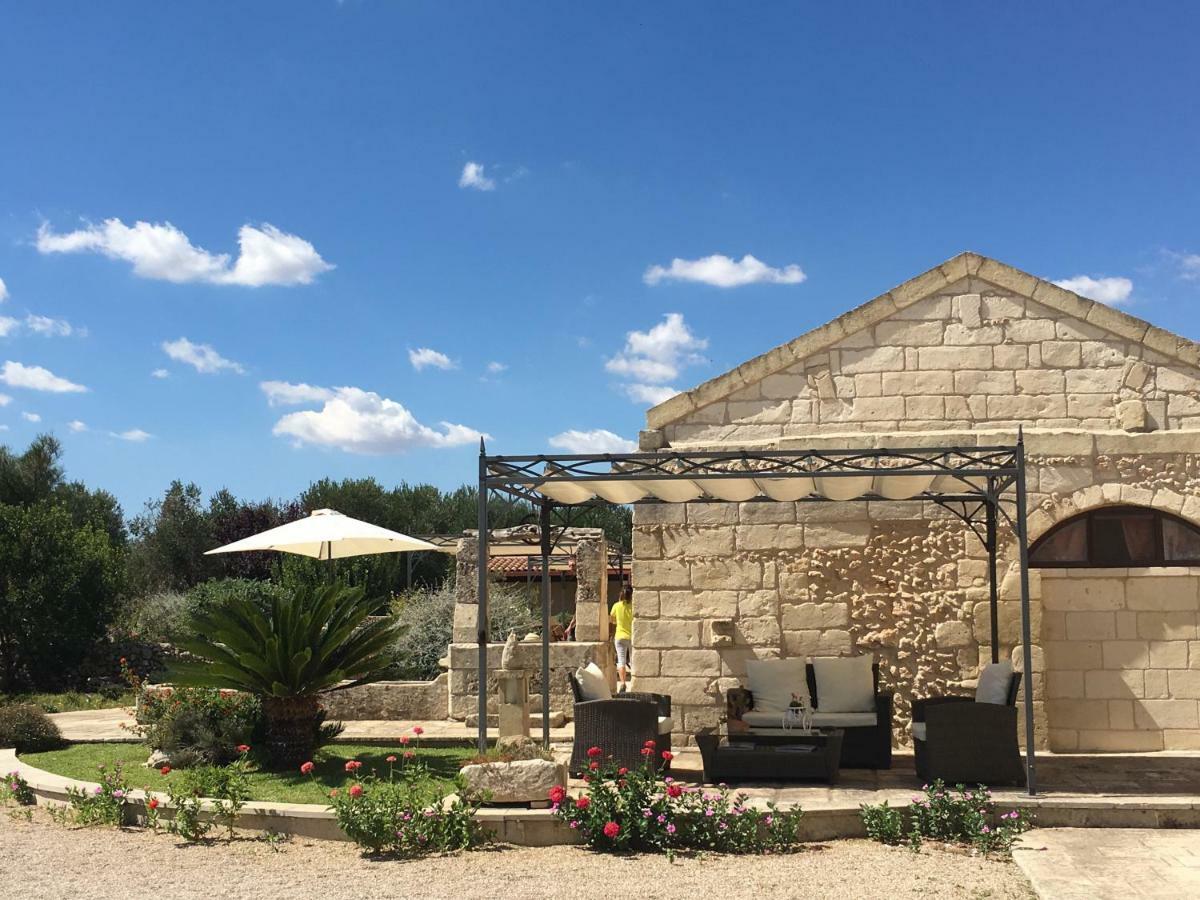 Agriturismo Masseria Costarella Borgagne Eksteriør billede